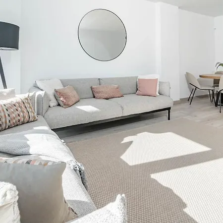 Eg5.4a - Luxury Penthouse With Private Sun Terrace * Estepona